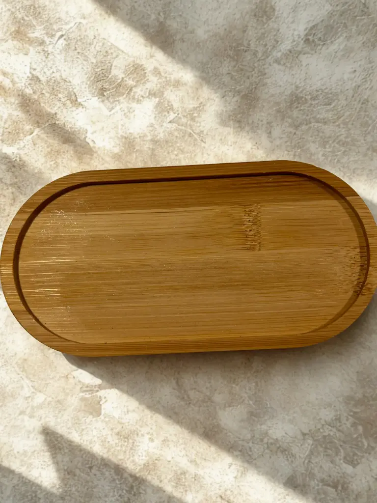 Bandeja de madera natural ovalada
